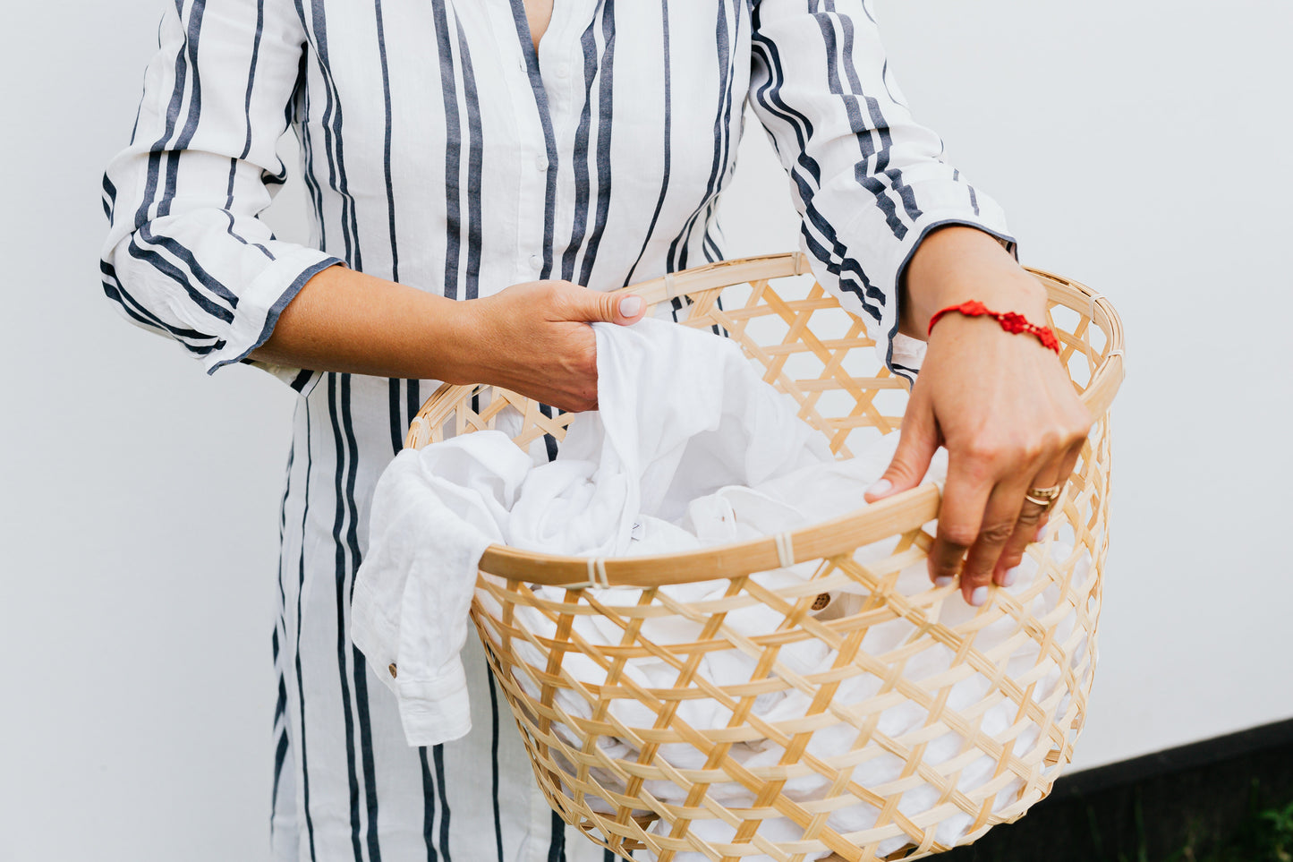 5 Chemical-Free Ways to Boost Your Laundry